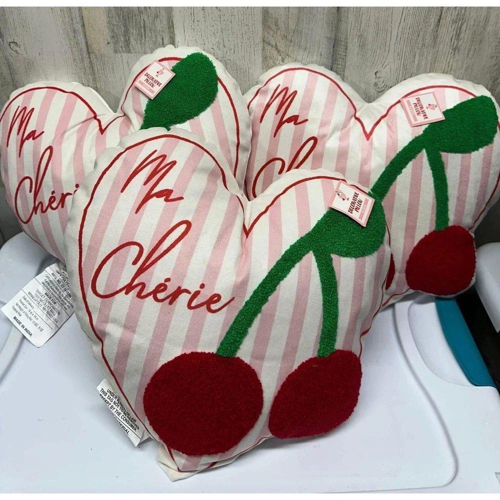 Target Bullseye's Playground Valentine's Ma Cherie Pillow Bundle Of 3 NWT